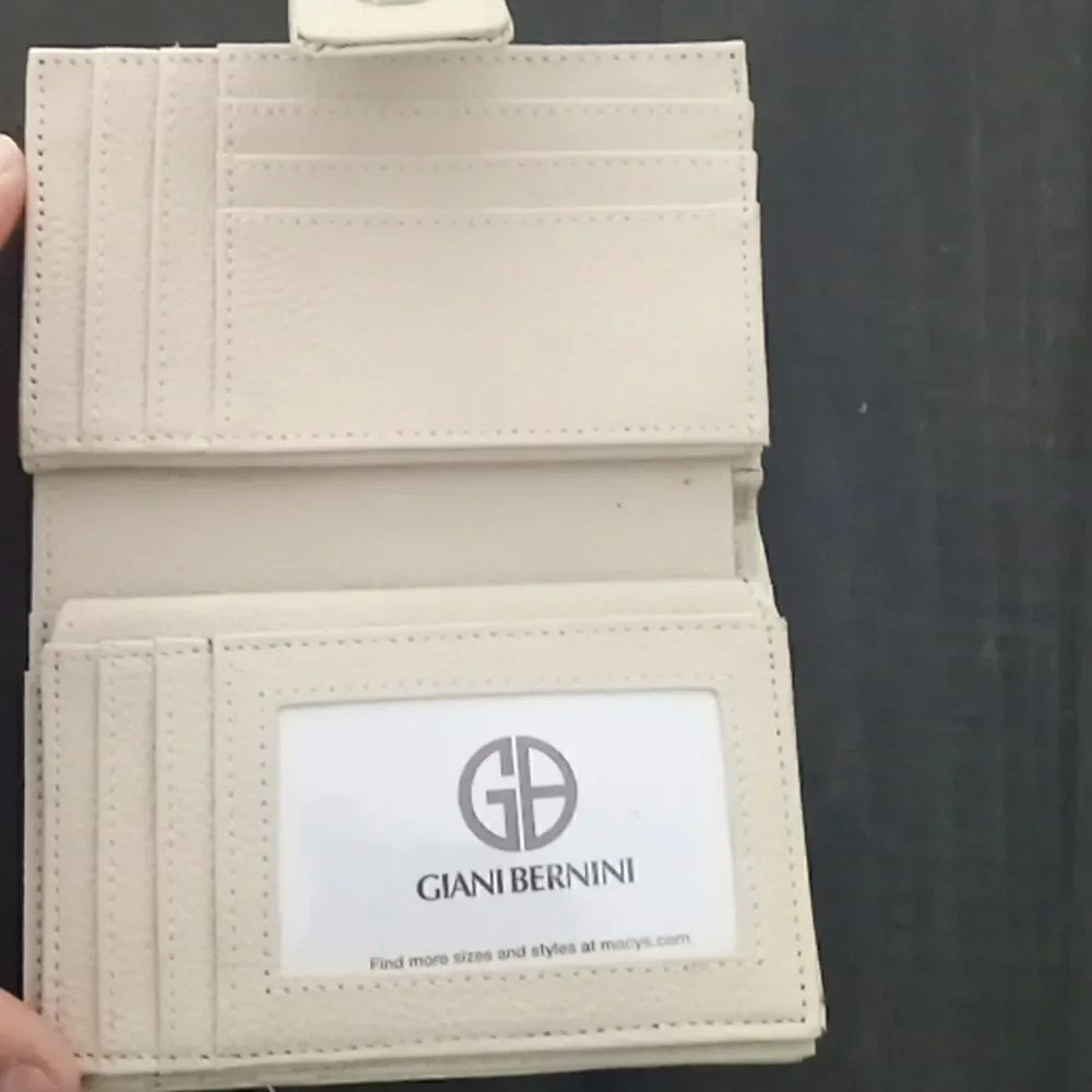 Gianni bini wallet new with no tags